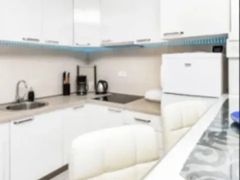 Rent, apartment, 50m², Bečići, Budva - image 2