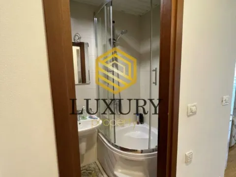 Izdavanje, garsonjera, 33m², City Kvart, Podgorica - image 2