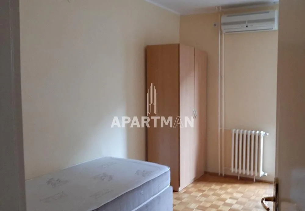 Izdavanje, četvorosoban stan, 102m², Vračar Centar, Vračar Sve Podlokacije