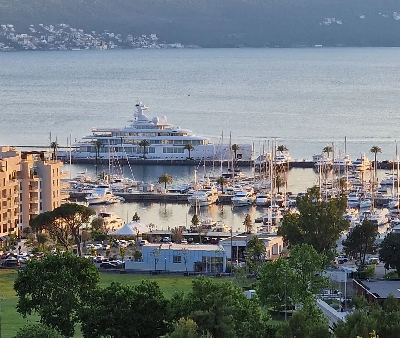 Prodaja, kuća, 312m², Tivat, Crna Gora