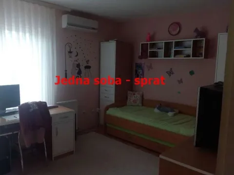 Prodaja, kuća, 130m², Centar, Kruševac - image 14