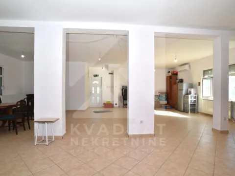 Rent, office space, 100m², Zlatica, Podgorica - image 3