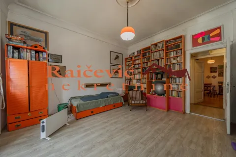 Sale, four bedroom apartment, 139m², Stari Grad, Beograd - image 3
