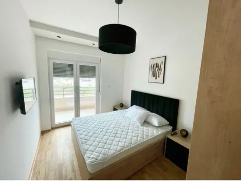 Izdavanje, jednosoban stan, 53m², City Kvart, Podgorica - image 8