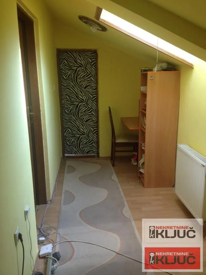 Prodaja, trosoban stan, 81m², Grbavica, Novi Sad Sve Podlokacije
