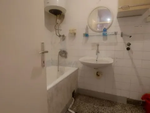 Prodaja, dvosoban stan, 73m², Centar, Nikšić - image 9