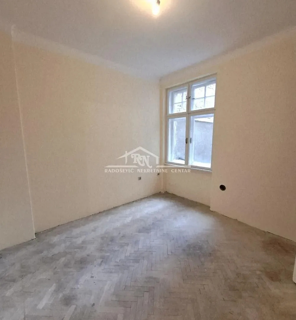 Sale, four bedroom apartment, 91m², Stari Grad, Beograd