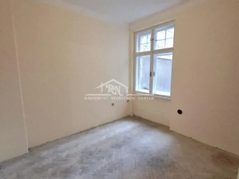 Prodaja, četvorosoban stan, 91m², Stari Grad, Beograd - image 10