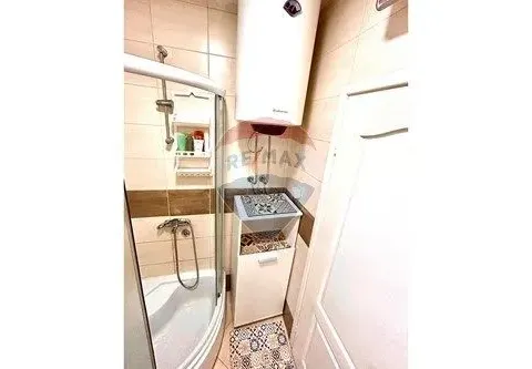 Izdavanje, jednosoban stan, 40m², Zlatica, Podgorica - image 7