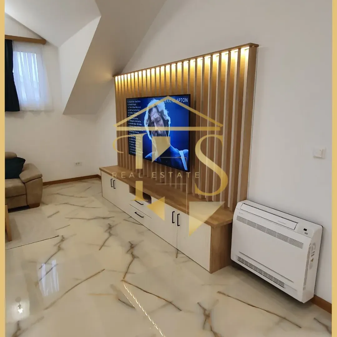 Izdavanje, trosoban stan, 150m², Kalimanj, Tivat