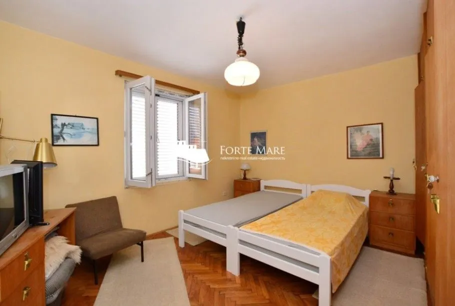 Prodaja, kuća, 245m², Igalo, Herceg Novi