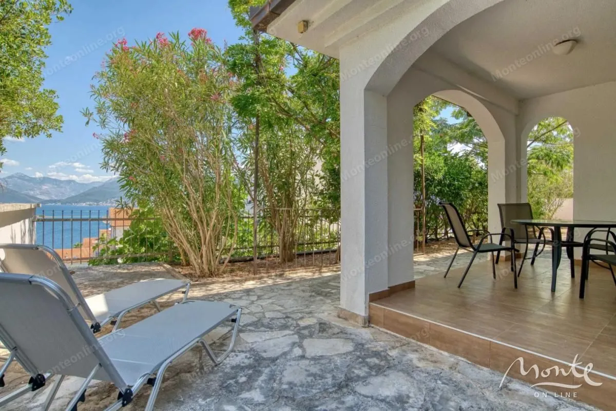 Sale, house, 160m², Bogišići, Tivat