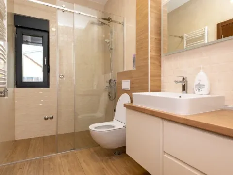 Rent, house, 160m², Dalmatinska ulica, Podgorica - image 12