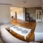 Izdavanje, kuća, 111m², Lastva Grbaljska, Kotor - image 19