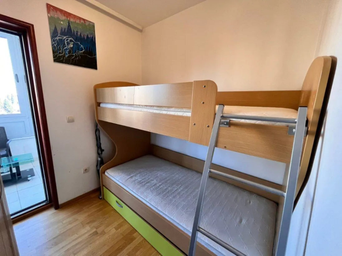 Izdavanje, dvosoban stan, 65m², Pobrežje, Podgorica