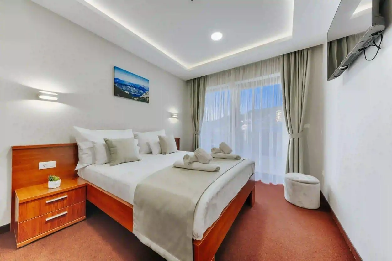 Sale, house, 12000m², Dobre Vode, Bar