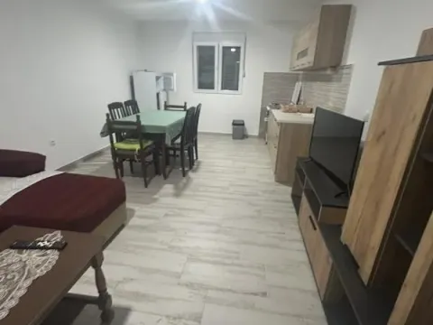 Rent, two bedroom apartment, 60m², Šušanj, Bar - image 7