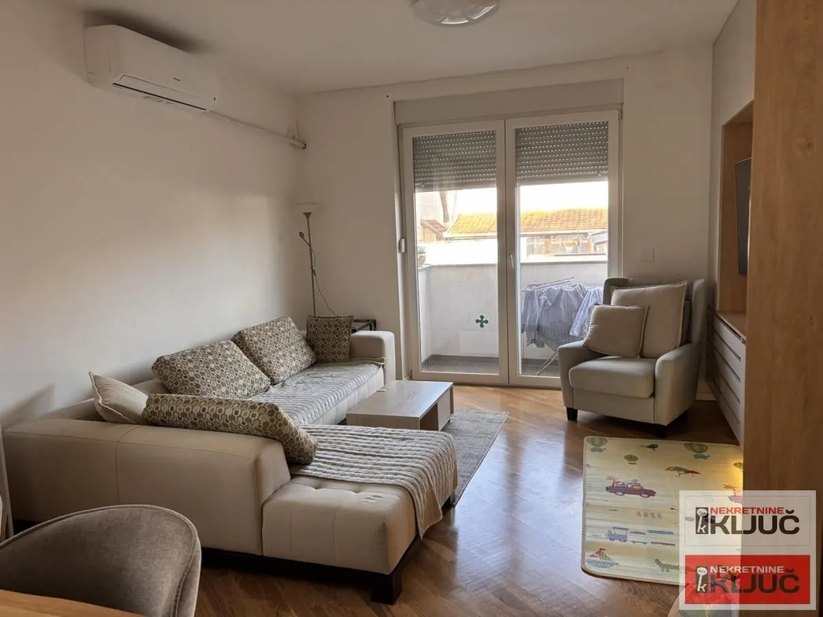 Prodaja, četvorosoban stan, 82m², Telep, Novi Sad Sve Podlokacije