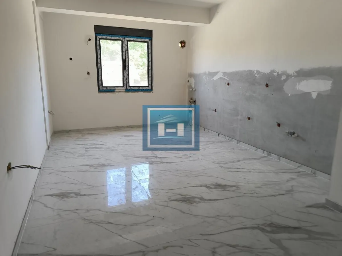 Prodaja, dvosoban stan, 58m², Despotovac, Srbija