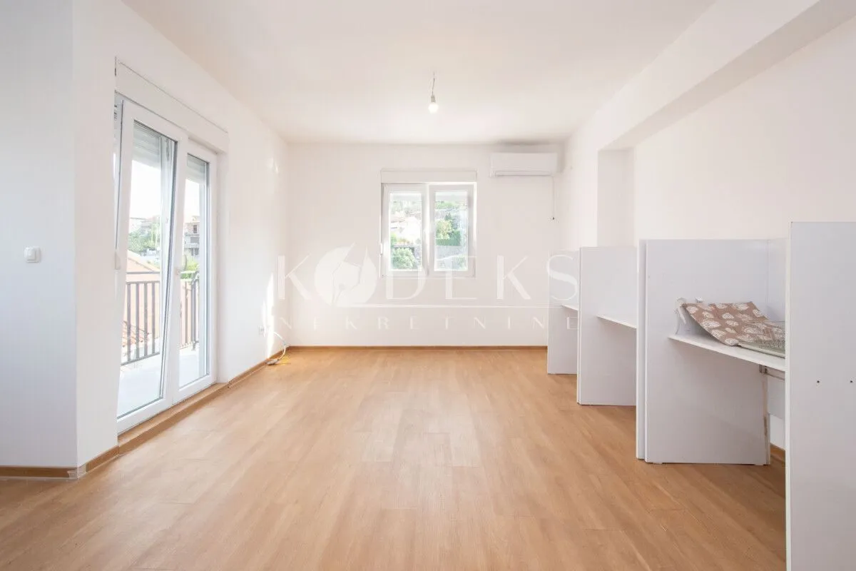 Rent, two bedroom apartment, 60m², Zelenika, Podgorica