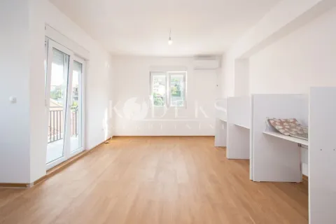 Rent, two bedroom apartment, 60m², Zelenika, Podgorica - image 3