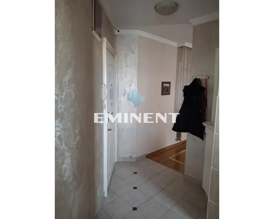Izdavanje, dvosoban stan, 47m², Stari Grad, Beograd