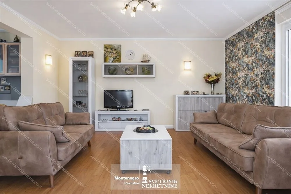 Prodaja, jednosoban stan, 60m², Centar, Podgorica