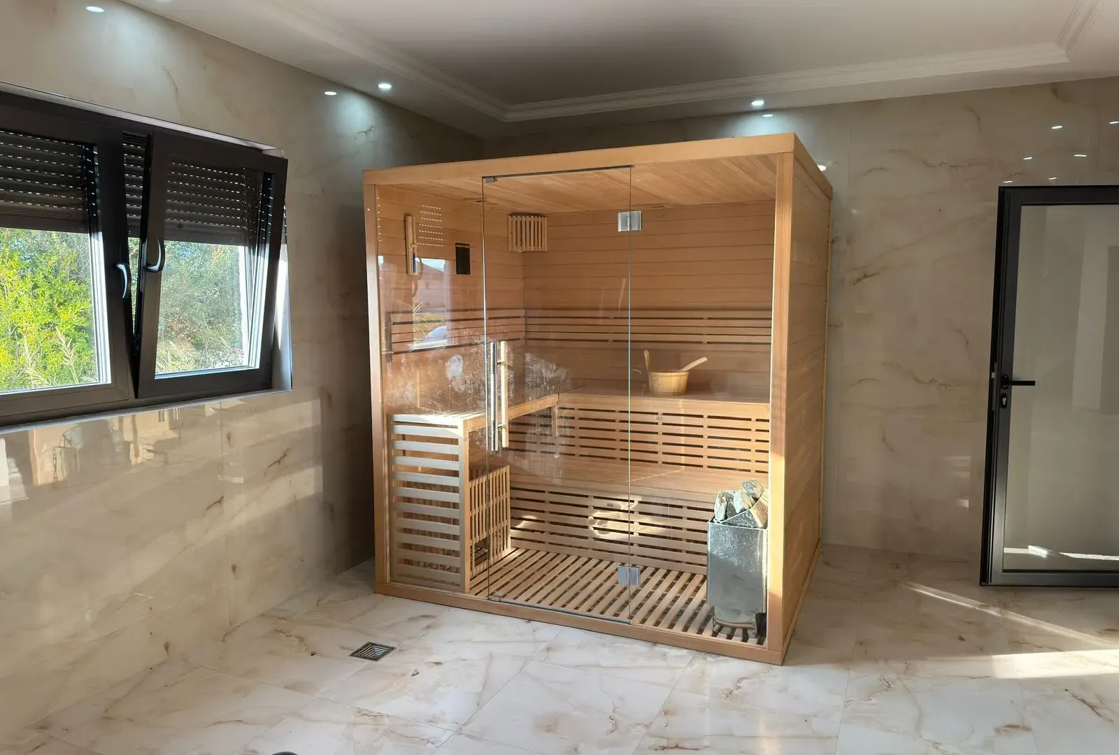 Rent, house, 397m², Seljanovo, Tivat
