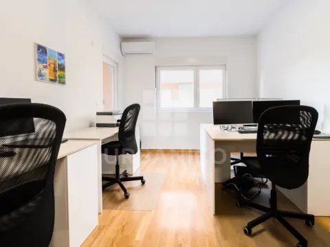 Rent, two bedroom apartment, 68m², Tuški Put, Podgorica - image 3