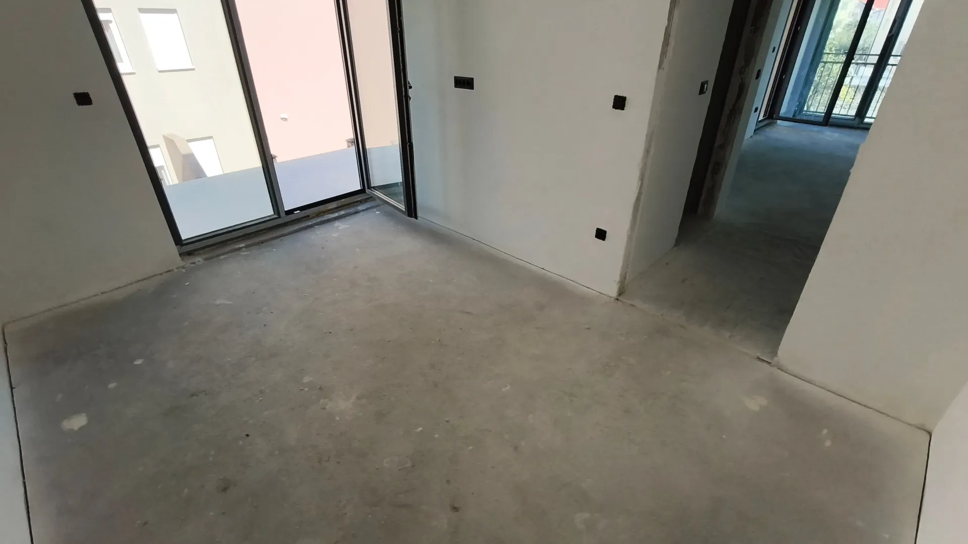 Sale, one bedroom apartment, 64m², Blok 9, Podgorica