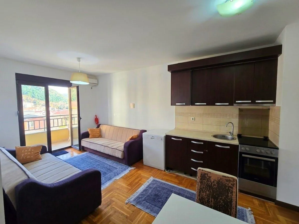 Prodaja, jednosoban stan, 41m², Lazi, Budva