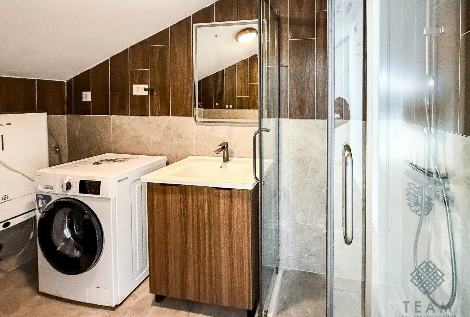 Prodaja, jednosoban stan, 50m², Tološi, Podgorica