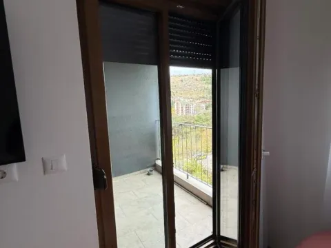 Izdavanje, jednosoban stan, 49m², Vezirov Most, Podgorica - image 11