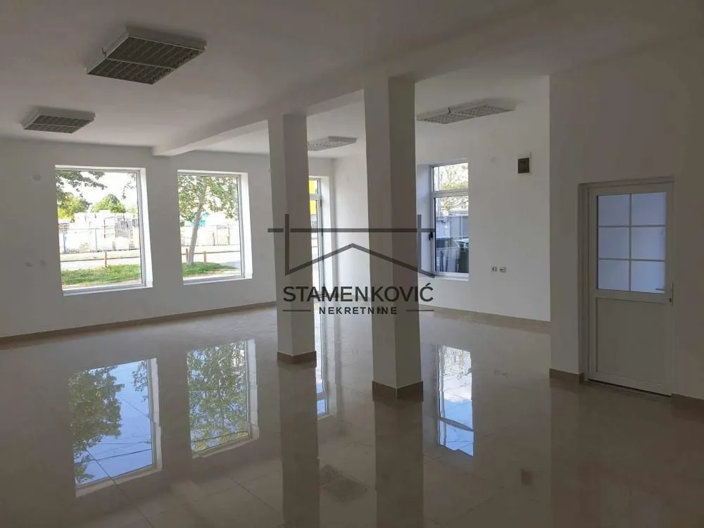 Rent, office space, 600m², Veternička rampa, Novi Sad Sve Podlokacije