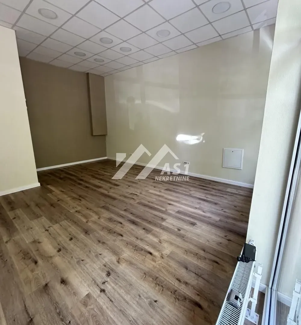 Rent, office space, 34m², Detelinara, Novi Sad Sve Podlokacije