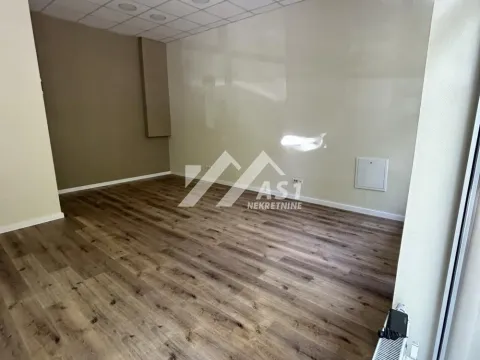 Poslovni prostor in Detelinara