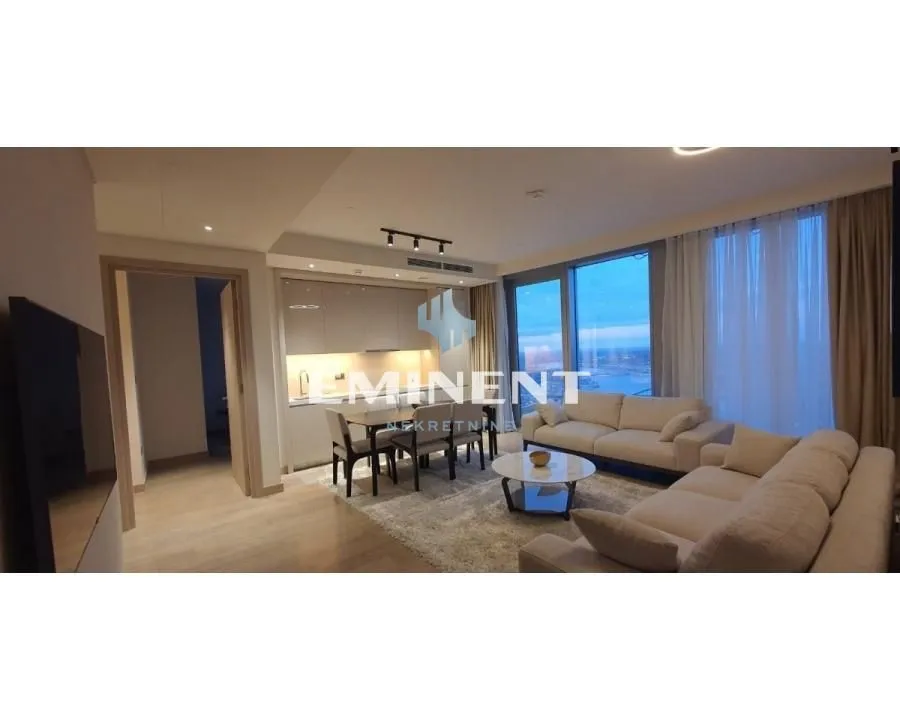 Izdavanje, trosoban stan, 90m², Savski Venac, Beograd