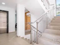 Sale, one bedroom apartment, 54m², Tivat, Crna Gora - image 24