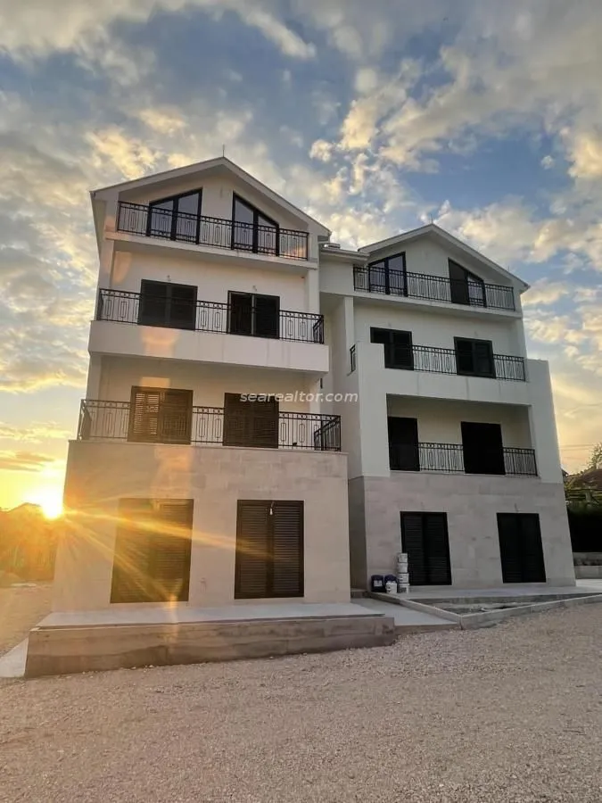 Prodaja, dvosoban stan, 76m², Mrčevac, Tivat