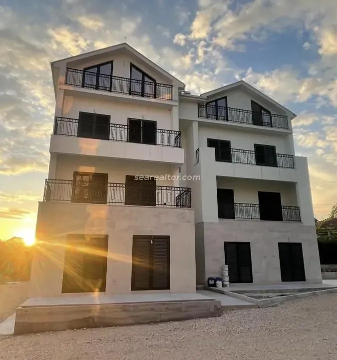 Prodaja, dvosoban stan, 76m², Mrčevac, Tivat