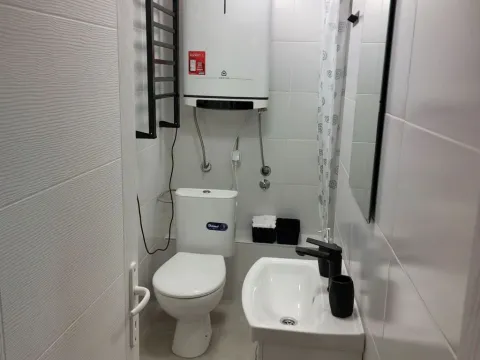 Prodaja, jednosoban stan, 33m², Zemun Centar, Zemun Sve Podlokacije - image 10