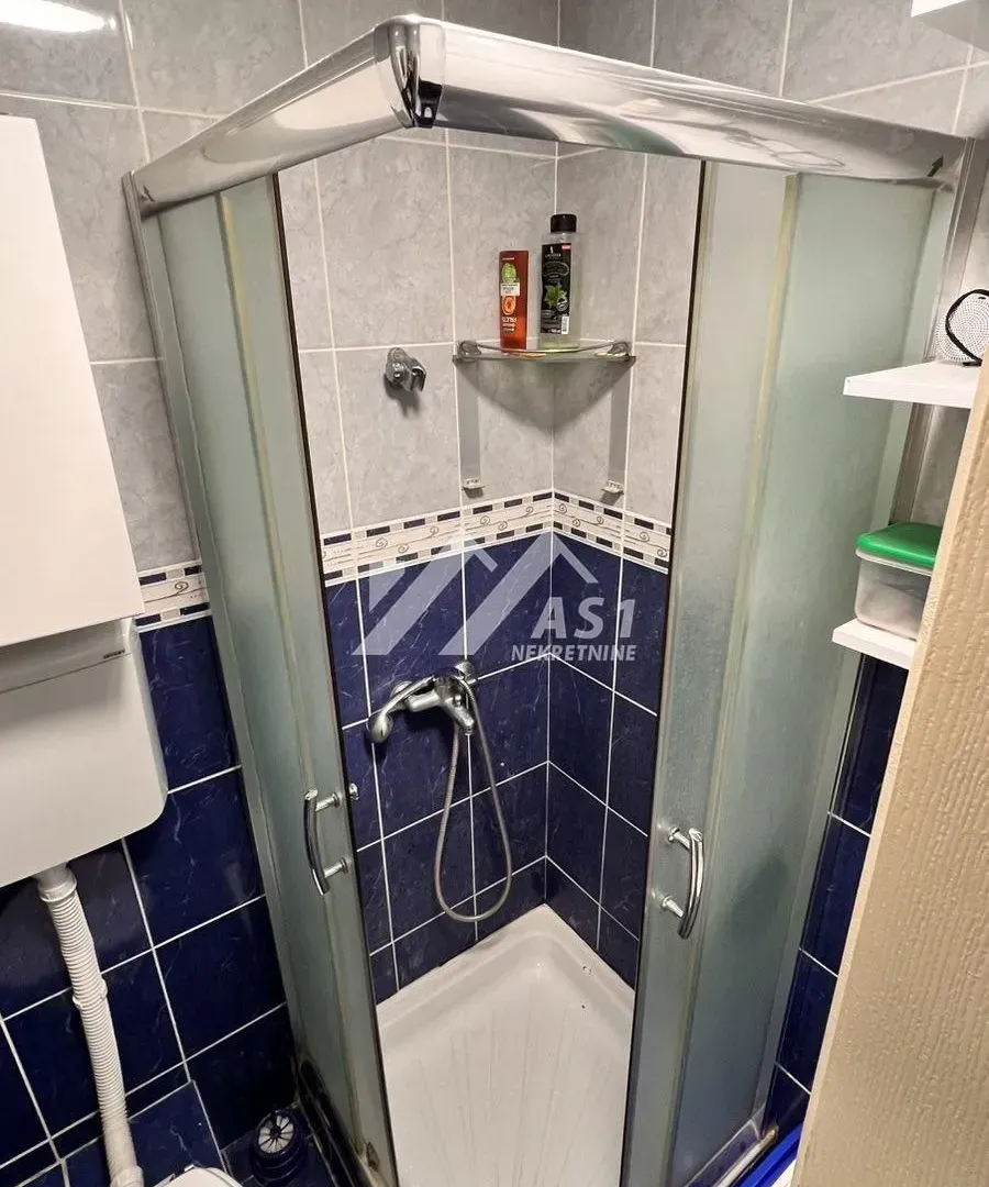 Prodaja, jednosoban stan, 33m², Bulevar Evrope, Novi Sad Sve Podlokacije