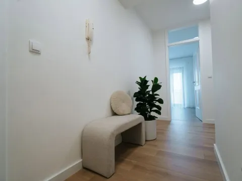 Prodaja, trosoban stan, 74m², Petrovaradin, Novi Sad - image 2
