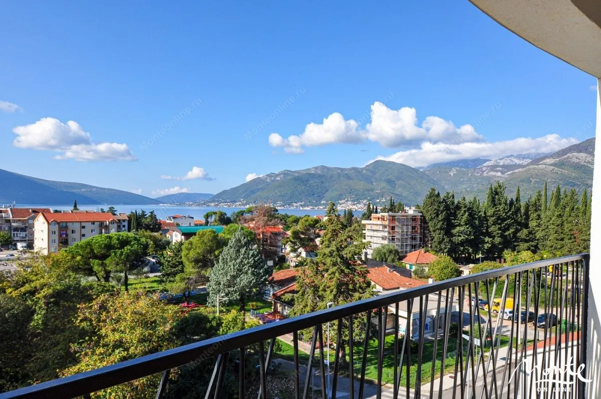 Prodaja, dvosoban stan, 73m², Tivat, Crna Gora