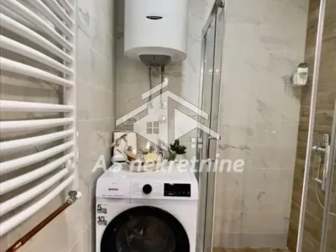 Izdavanje, dvosoban stan, 42m², Vračar Sve Podlokacije, Beograd - image 10