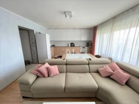 Prodaja, dvosoban stan, 61m², Centar, Tivat - image 2