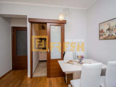 Prodaja, jednosoban stan, 49m², City Kvart, Podgorica - image 9