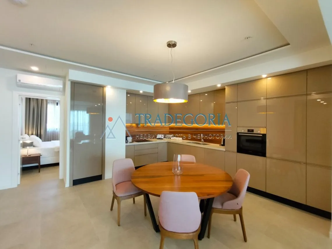 Prodaja, dvosoban stan, 107m², Bečići, Budva