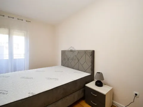 Izdavanje, jednosoban stan, 42m², Central Point, Podgorica - image 16