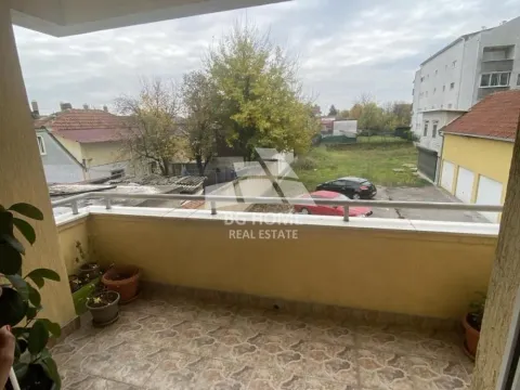 Rent, two bedroom apartment, 85m², Zemun Centar, Zemun Sve Podlokacije - image 12